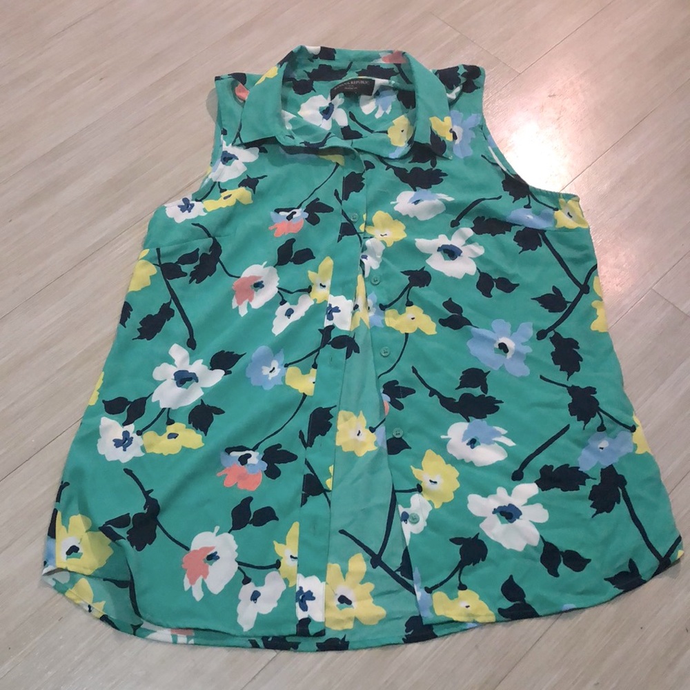 💚 Banana Republic Rayon Shirt